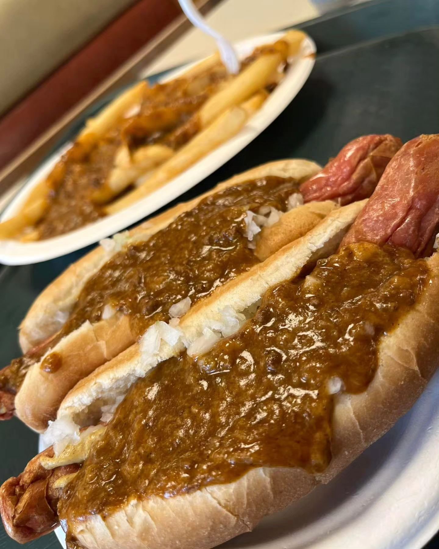 Thanks for stopping by The Hot Grill, Milan! 
That's our favorite kinda lunch. 🤩🌭🌭

@thehotgrillofficial #thehotgrillclifton #669lexingtonave ##cliftonnj ##worldstastiesttexasweiners 

Lunch
Reposted from @milan_lonnie_galovic