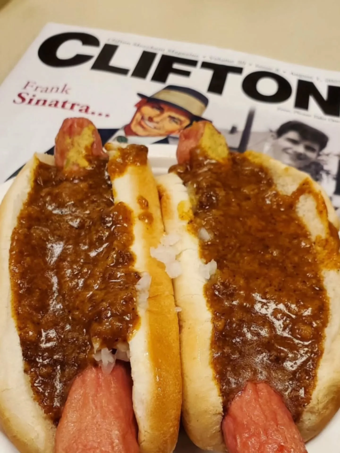 Our friend Gregory shared this snapshot of the Jersey Hot Dog Joints facebook group. 
HE DID IT HIS WAY! 

@cliftonmagazine
@clifton_nj 

#thehotgrillofficial #thehotgrillclifton #669lexingtonave #cliftonnj #worldstastiesttexasweiners #onealltheway #