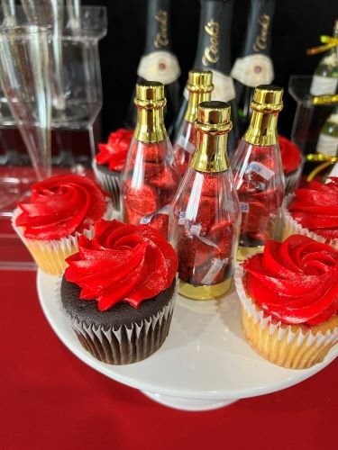 Stock Photo Glitz and Glam Cupcakes (3).jpeg