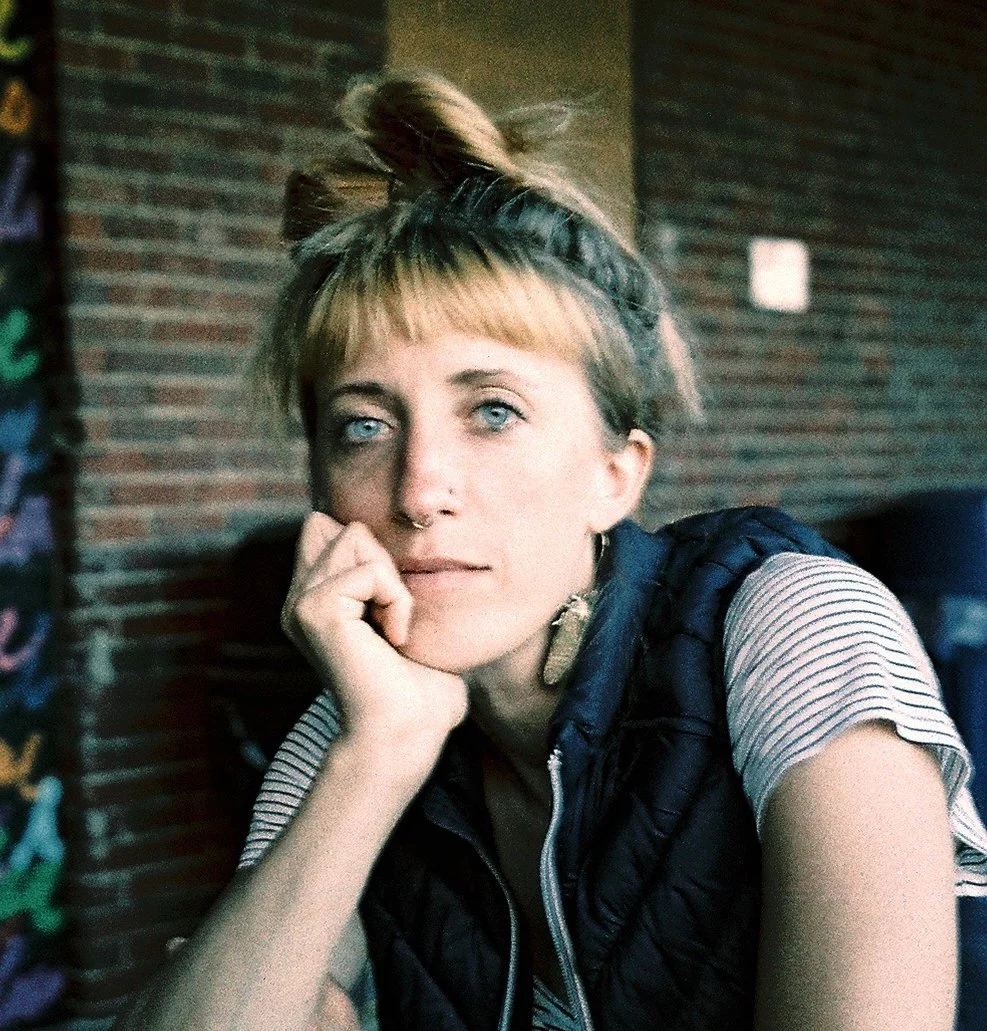 Amber Hall (Eli)_photo.jpg