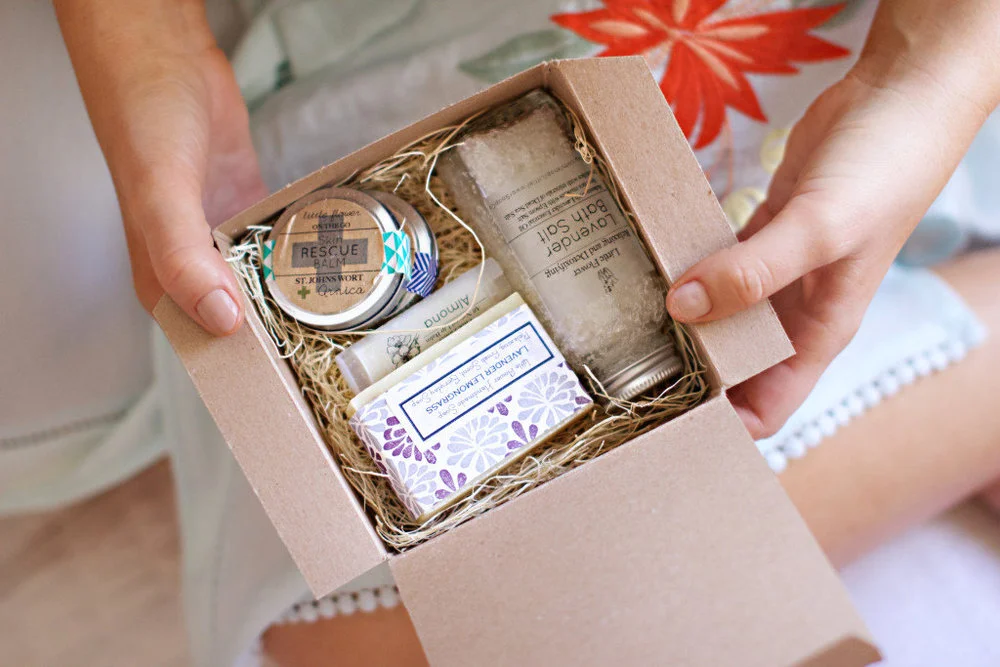 Bridesmaid+Gift+Box+Bridesmaid+box+Bridal+Party+Gifts+Bridesmaid+Gift+Little+Flower+Soap+Bridesmaid+Boxes+Bridesmaids+Gifts+Gift+box+gift+basket+personalized+bridesmaid+gift+Bridesmaid+box+set+wedding+gift+baskets+bridesmaid+boxes.jpg