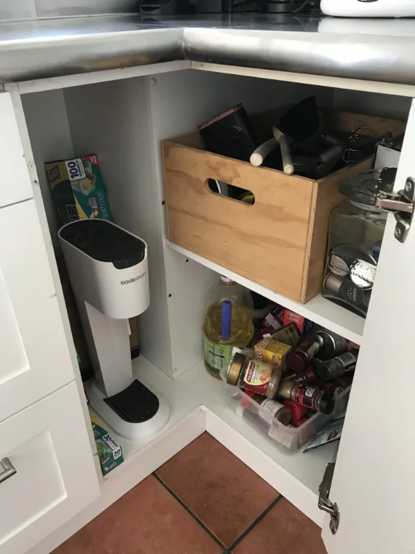 Utility cupbard - before