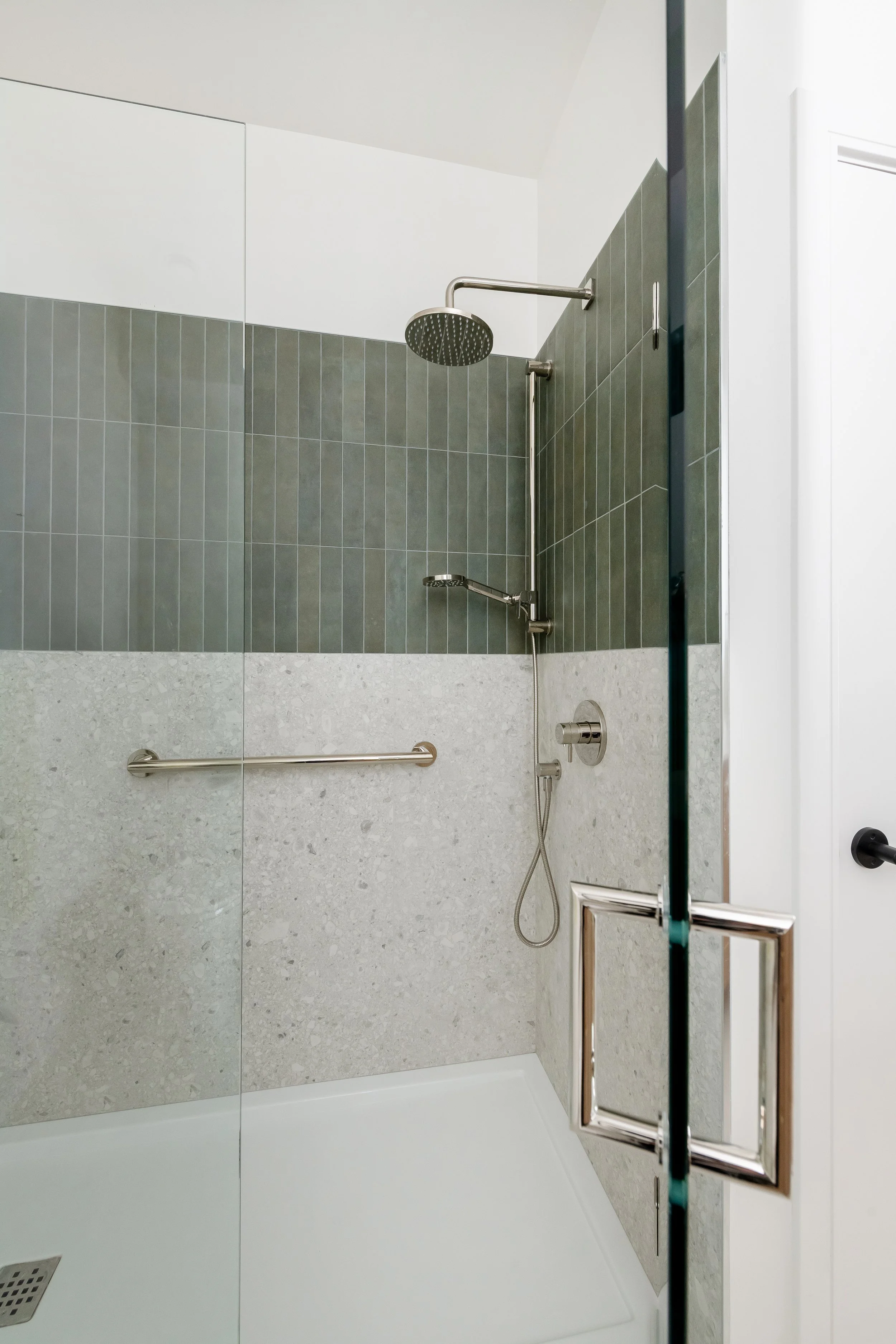 132 82 Sunrise Dr 2026.jpg
