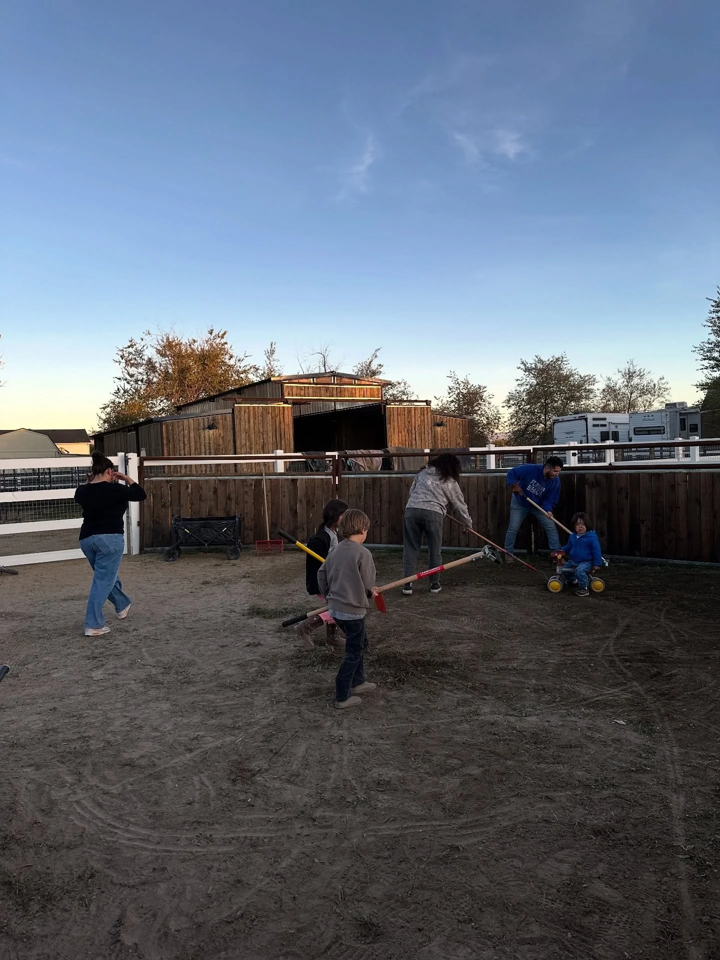 How blessed are we to have such sweet community?🥹

While I was doing lessons for one family, our other lesson family came and cleared the round pen for us with Julian and bub. 

This past week we were learning about how to use our time and talent to