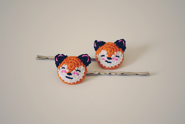 hanasaurusrex_fox_hairpins2.jpg