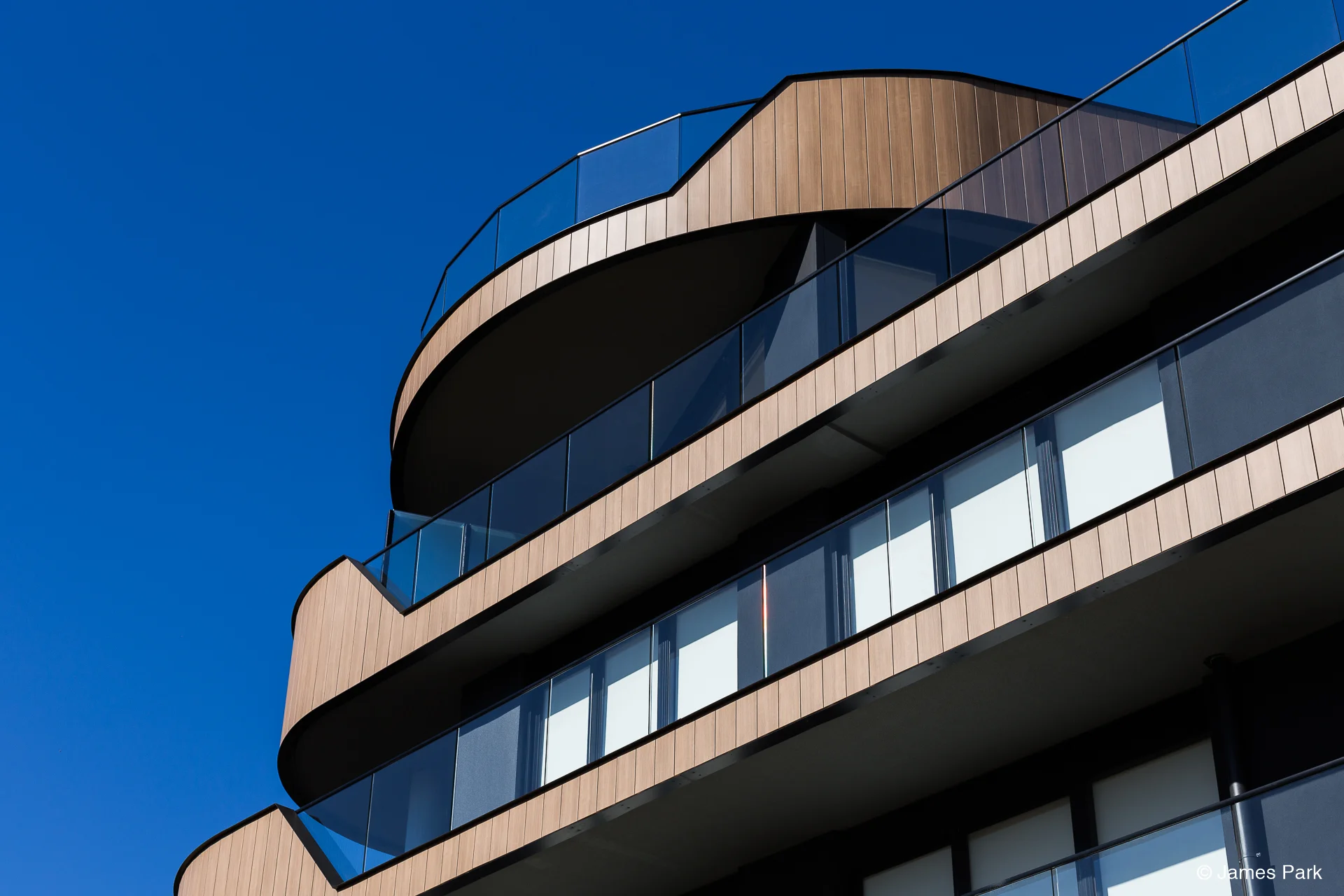 Interlocking panel look with water resistance