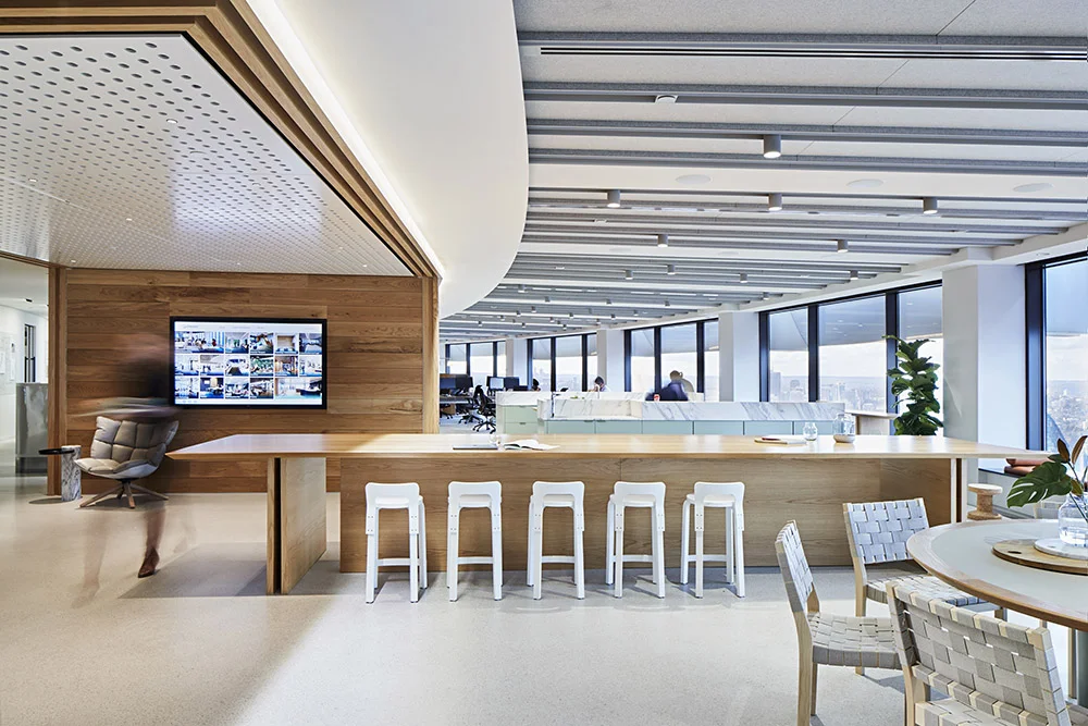 Unispace-GeorgeSt-Concrete-Overlay-Pietra-Dove-BoardTable.jpg