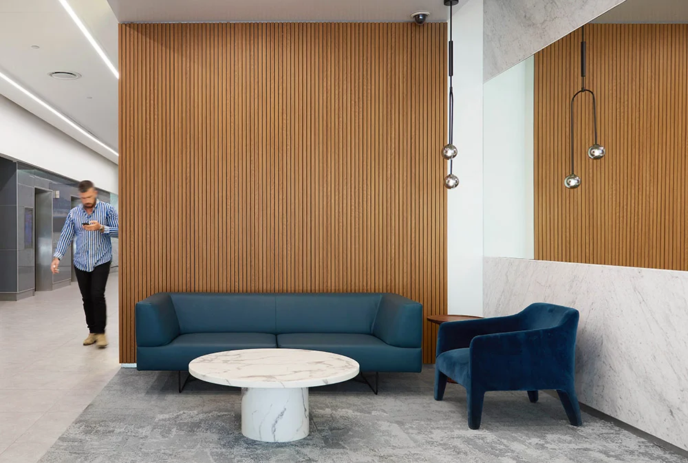aluminium-slimline-battens-queen-st-brisbane-lobby-wide-2.jpg