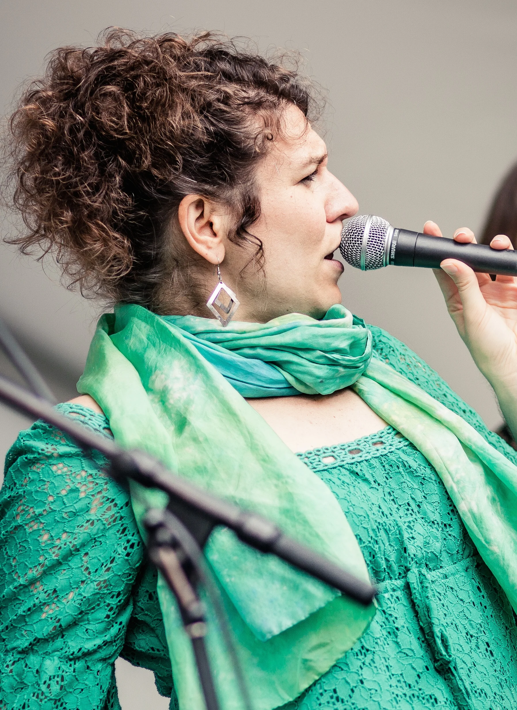 Elisa Sciscioli Singing Head Shot.jpg