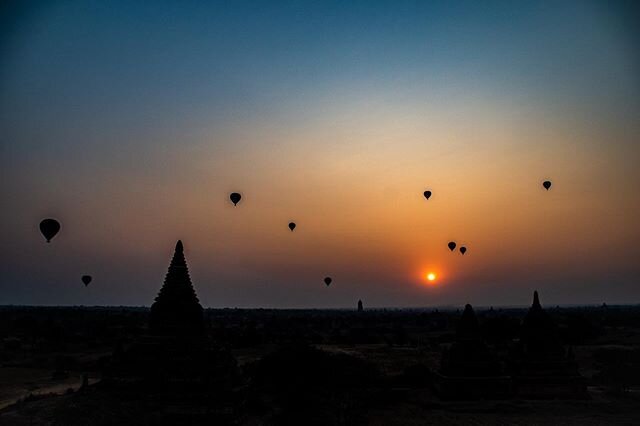 Balloons &bull; Floating in the Sunrise &bull; Burma &bull; 2017
.
.
.
.
#sunrise #balloons #airballoon #pagoda #sun #flying #nature #sky #colors #peace #love #light #movement #burma #myanmar #adventure #photo #photography #journalism #documentary #t