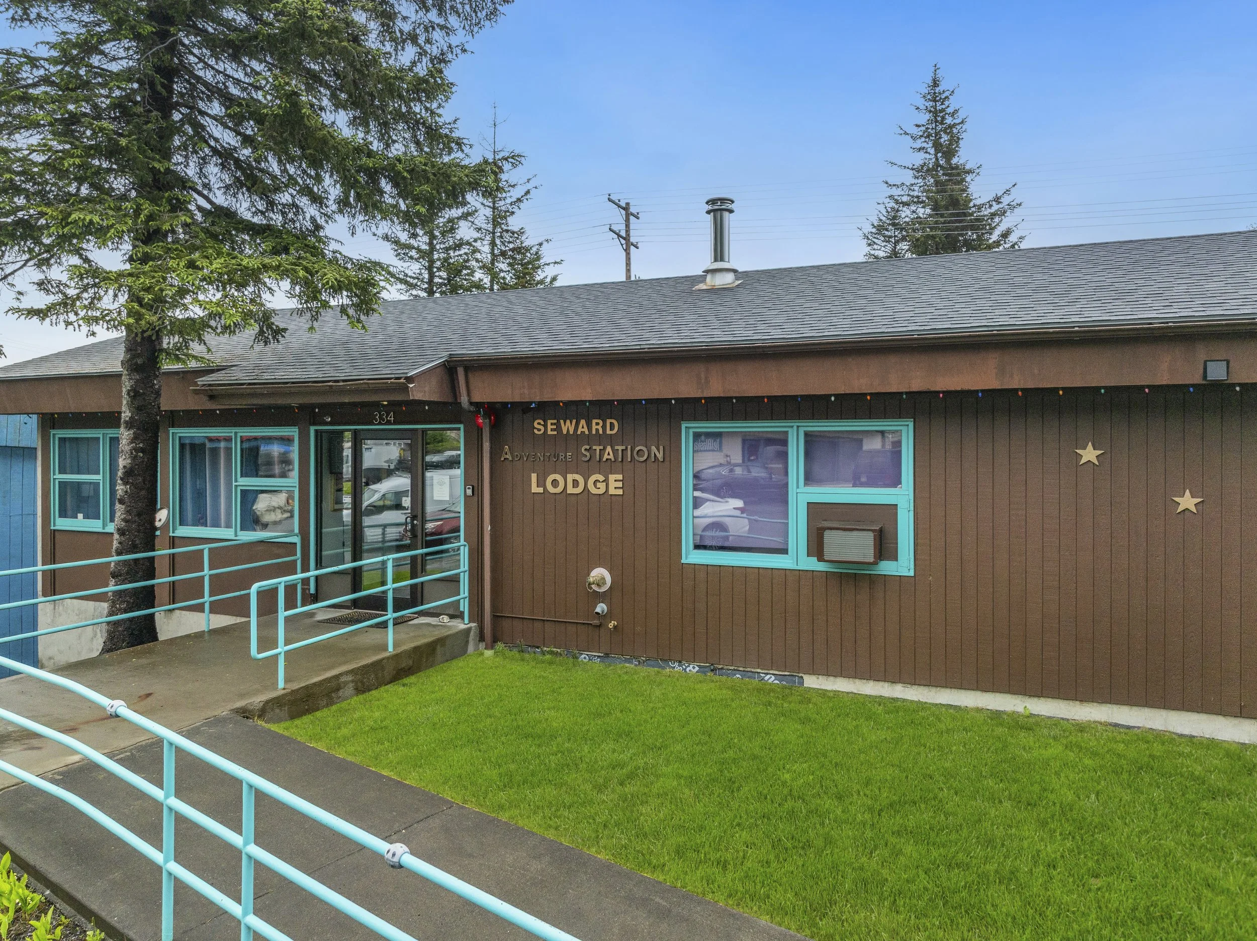 Seward Adventure Lodge-16.jpg