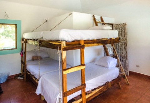 PACKAGE 1 - 4 TWIN BEDS/ PRIVATE BATH Features: Private Bathroom/Shower, Jungle Views, Air Conditioning, Daily Cleaning, 4 Twin Beds