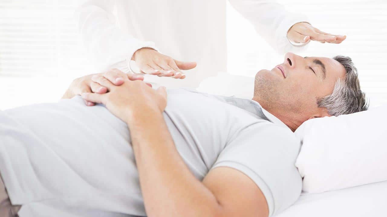 Reiki-clinica-medica-do-porto.jpg