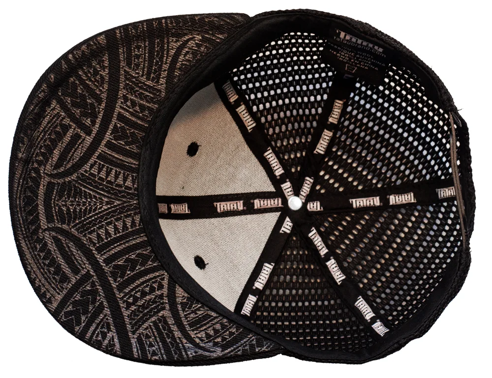 Tatau_BW_Hat_03.jpg