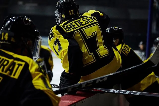 Hoping In ! #bangkokbigbulls  #bigbullshockey #bigbullsgloves