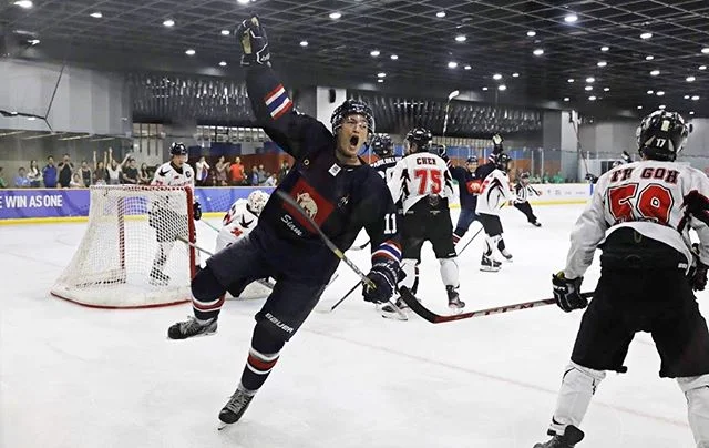 We did it ! 🥇🇹🇭 @seagames2019 🇹🇭 THAILAND🇹🇭 #teamthailand @patcchio Patrick Forstner #forstner86 
Cr: Yuka Fukama
#southeastasiangames2019 #2019seagames 
#seagames2019 #wewinasone #wecheerthailand 
#IIHF 
#IHAT 
#teamthailand 
#bangkokbigbulls