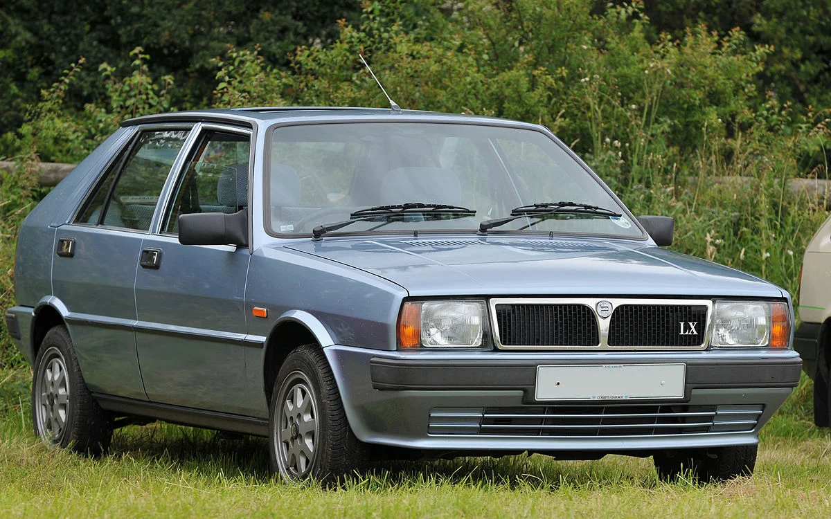Lancia_Delta_LX_2012.jpg