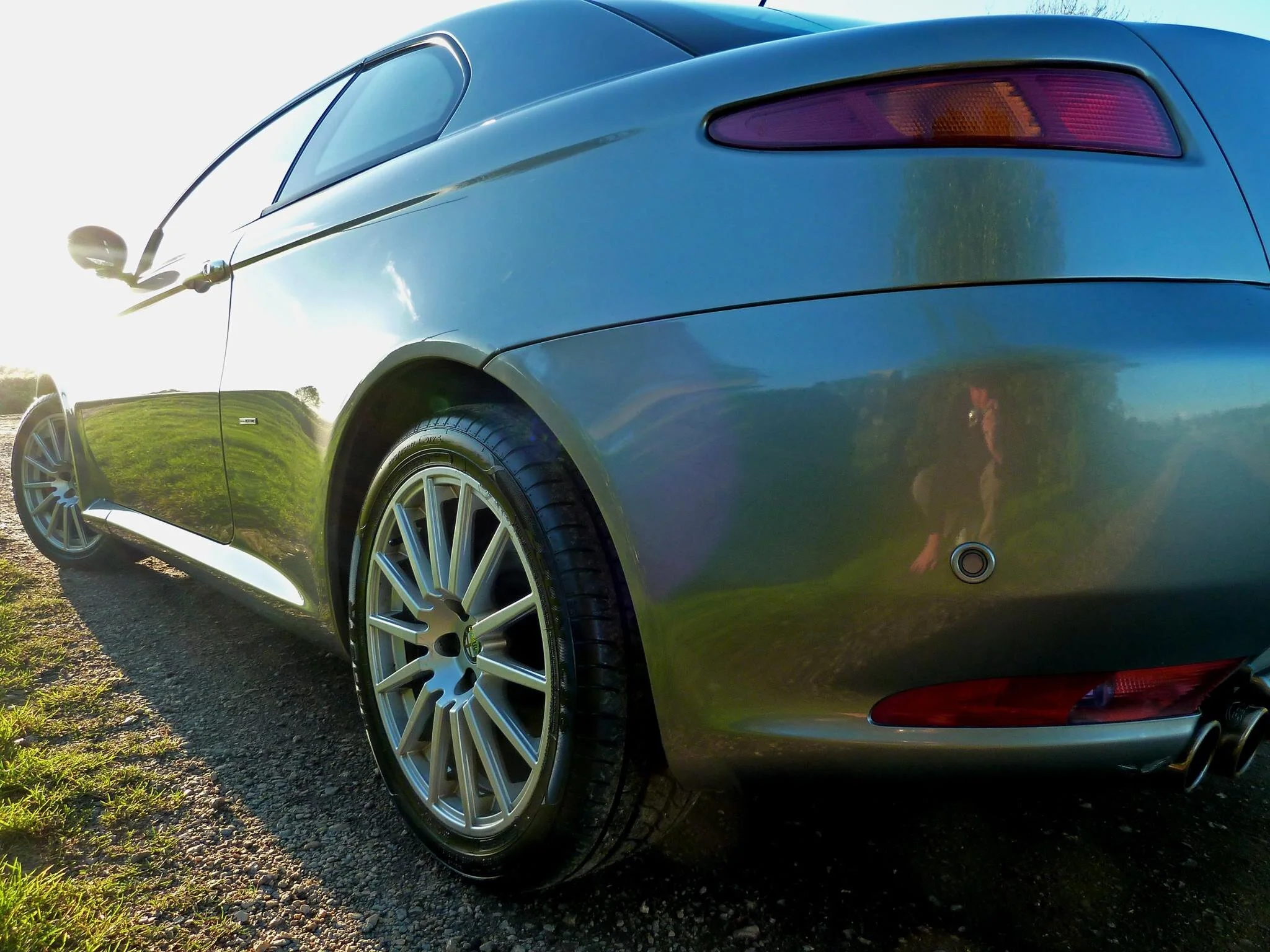 GT V6 Shine.jpg