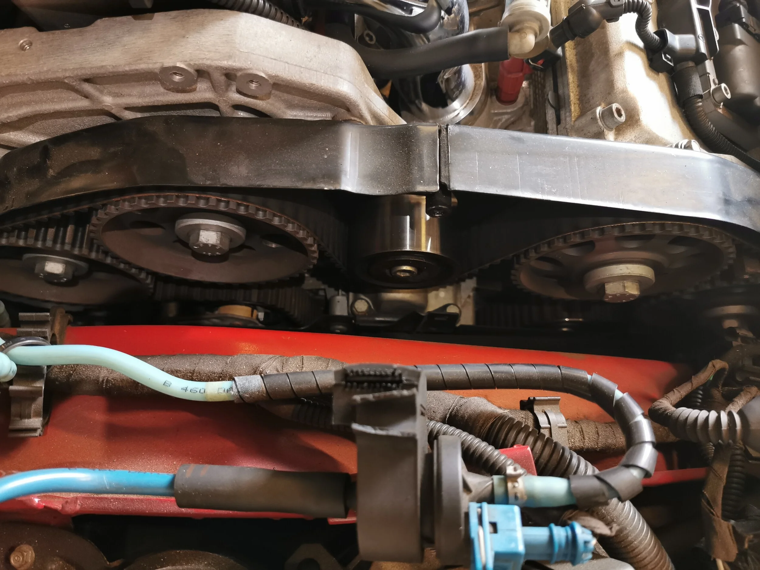 How To Change The Cambelt On An Alfa V6 Busso