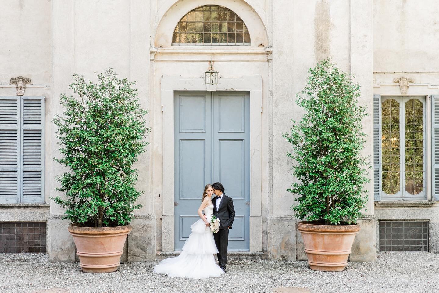 We&rsquo;re getting closer to our first wedding of the season. I can&rsquo;t wait and am so excited. I&rsquo;ve been wanting to work at this specific venue for so long because it&rsquo;s beyond beautiful. It&rsquo;s overlooking the river Rhine and vi