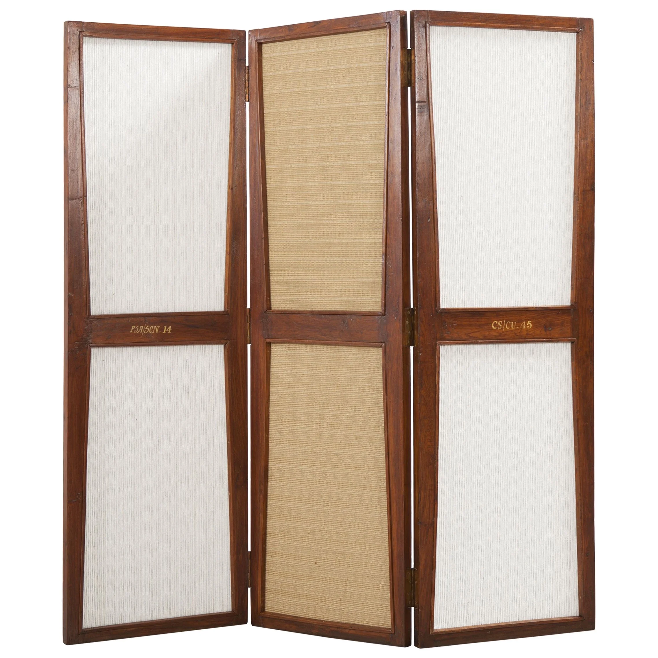 Pierre Jeanneret Folding screen from the administrative buildings of Chandigarh. Dimensions : H 165 x W 168 cm circa Date of manufacture : 1955 circa Provenance : Administrative Buildings, Chandigarh INQUIRE