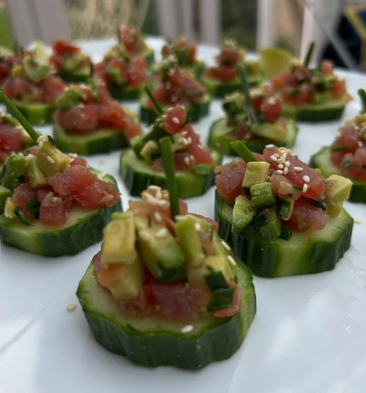 Christmas 🎅🏼 party 🎉 season and lots of canap&eacute;s 

🎄 Cucumber cups with tuna, avocado &amp; sesame 
🎄 Pea &amp; parsley blinis with smoked salmon, cr&egrave;me fraiche &amp; dill 
🎄Roasted butternut, pepper &amp; pesto frittata with guaca