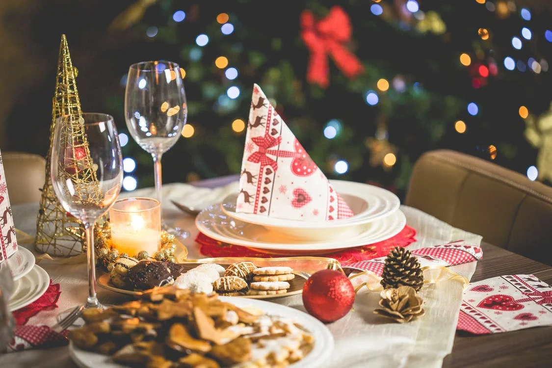 christmas table.jpg