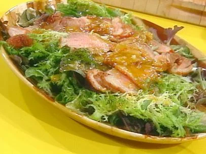 Crispy Duck Stuffed with Apples, Oranges and Onions