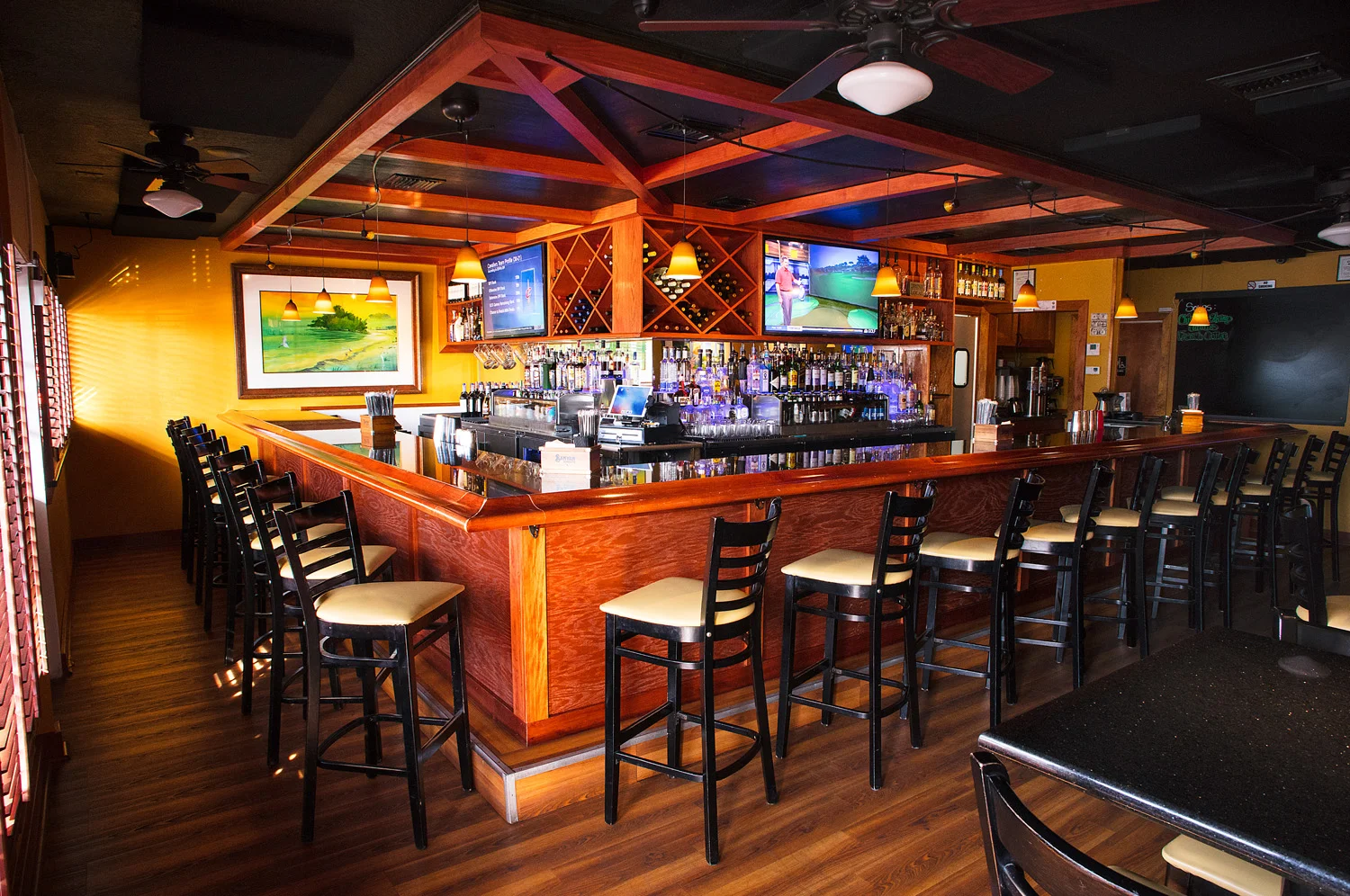 windward bar and grille