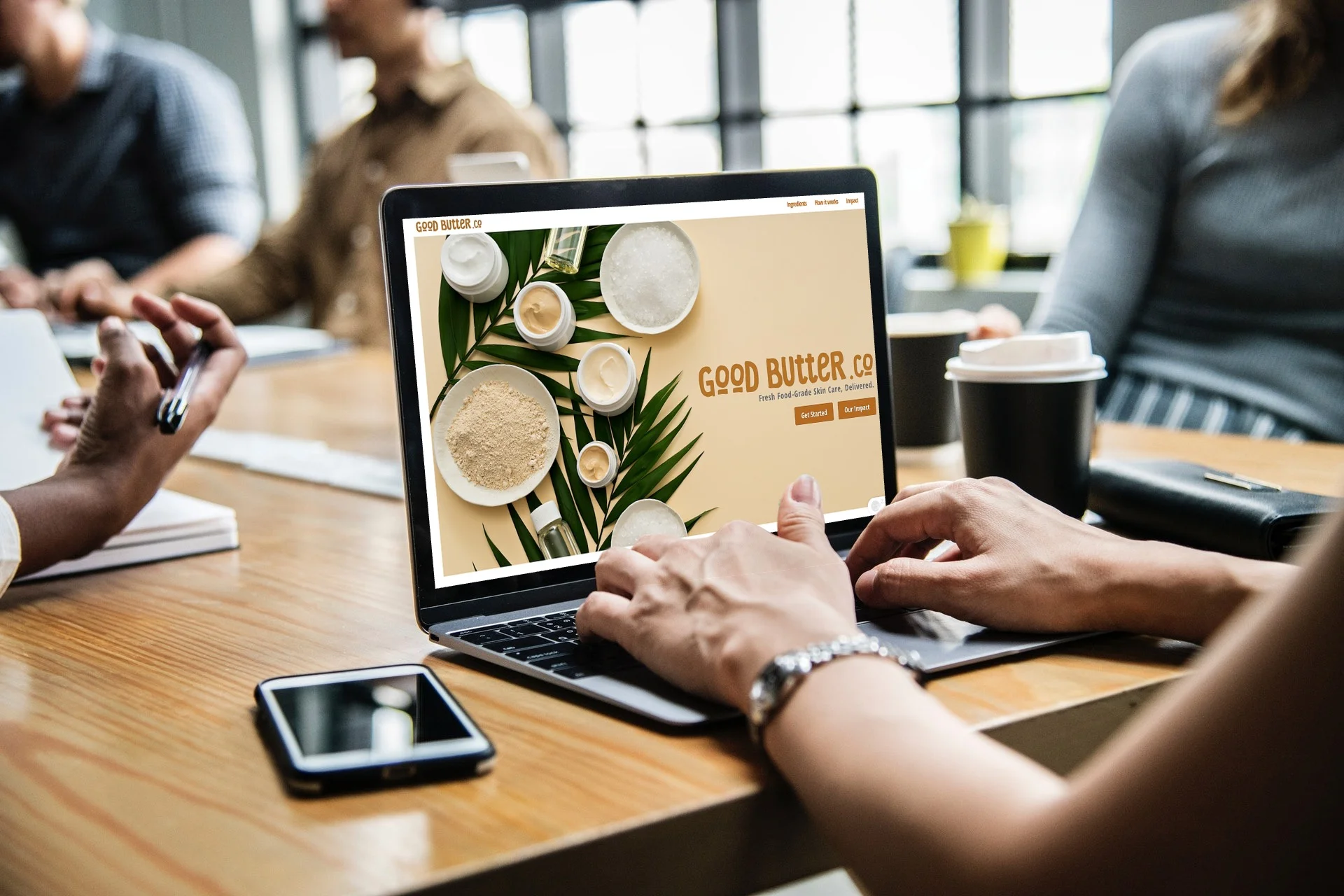 smartmockups_jlji6tk5.jpg