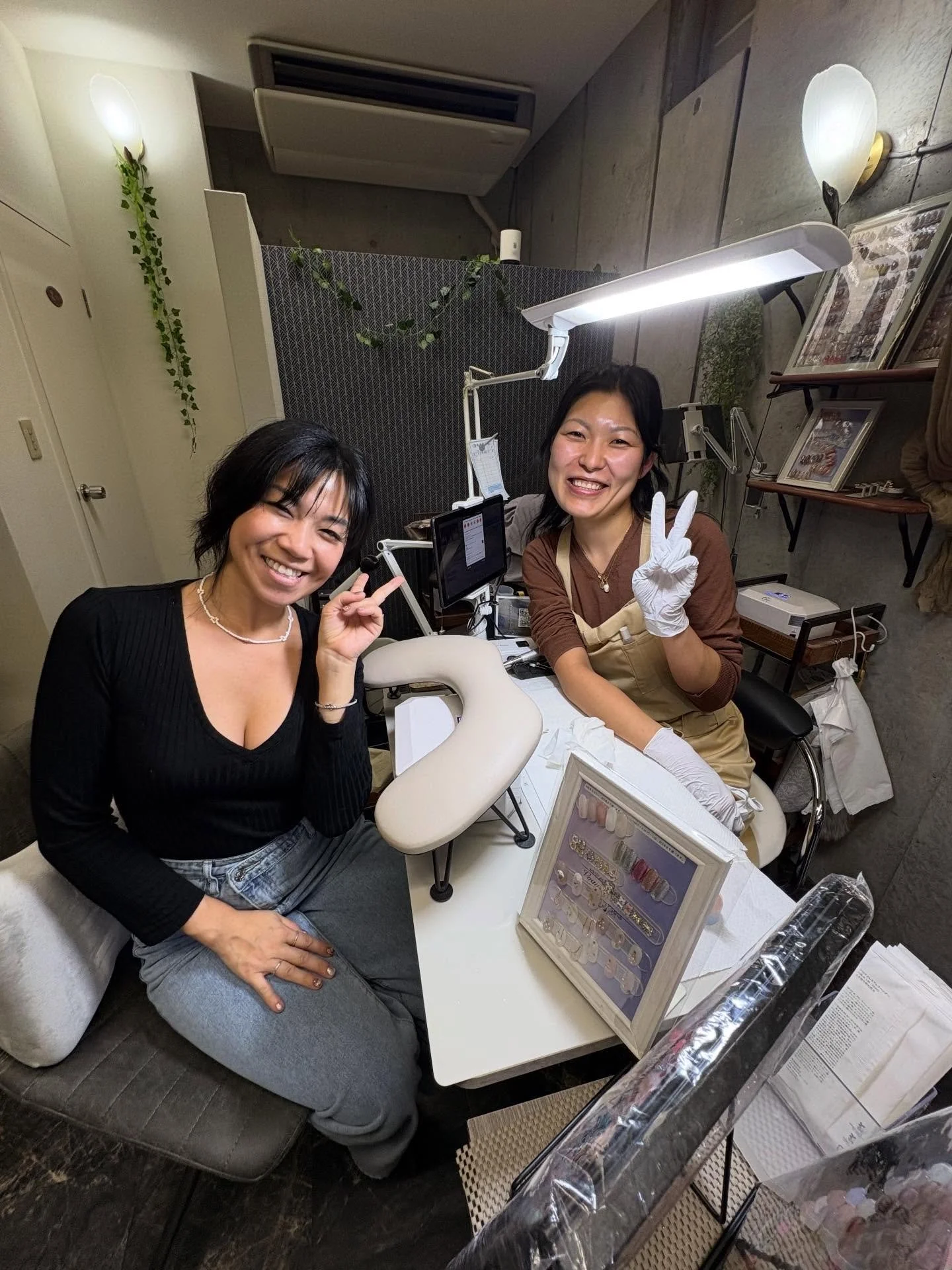 Went to Japan to visit Rica and get some inspo for back home 💅
#kawaii #nailtech #tokyo #japanesenailartist