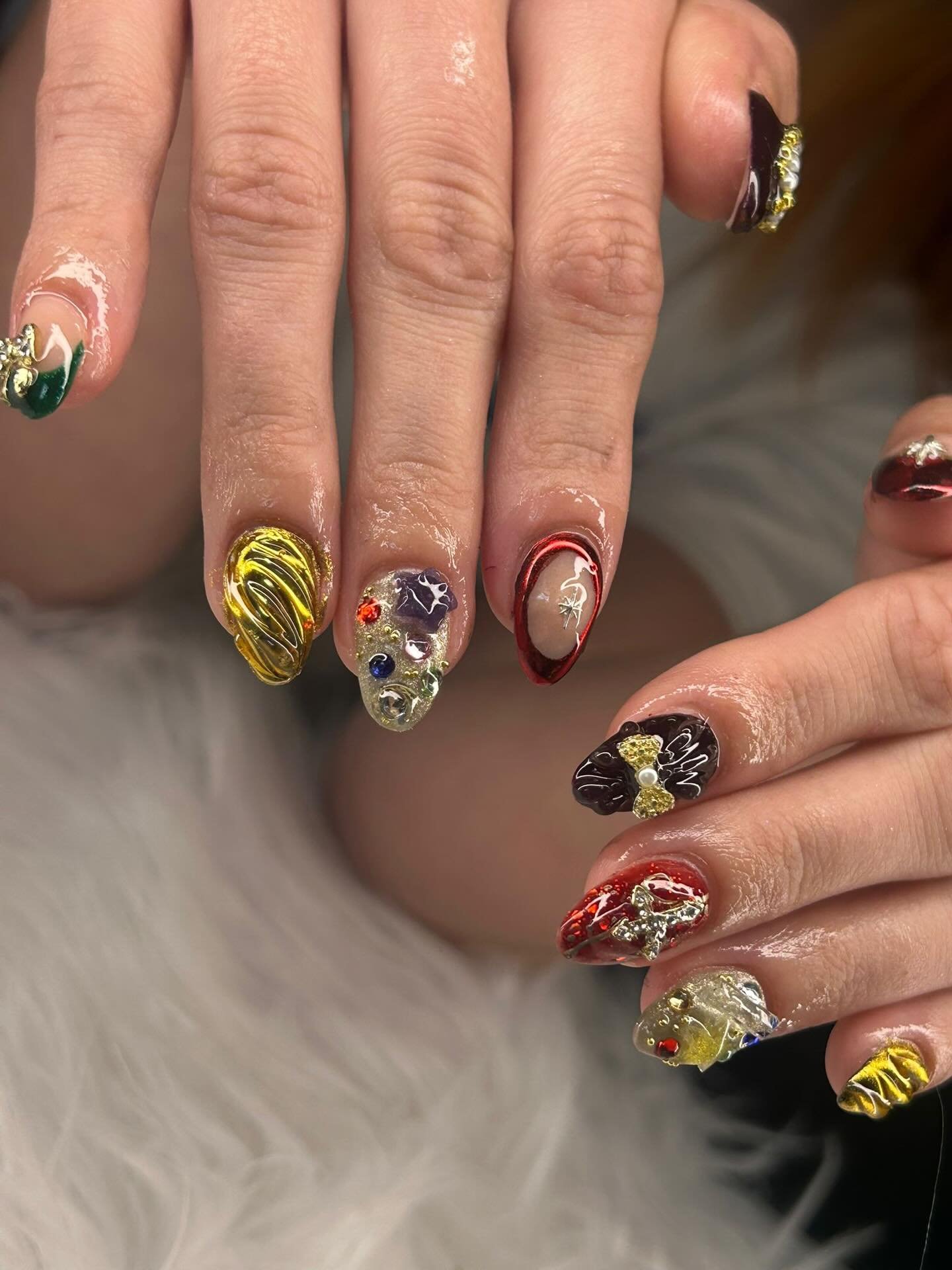 a different vibe for the season 😋😋 #nails #glamourousnails #nailinspo