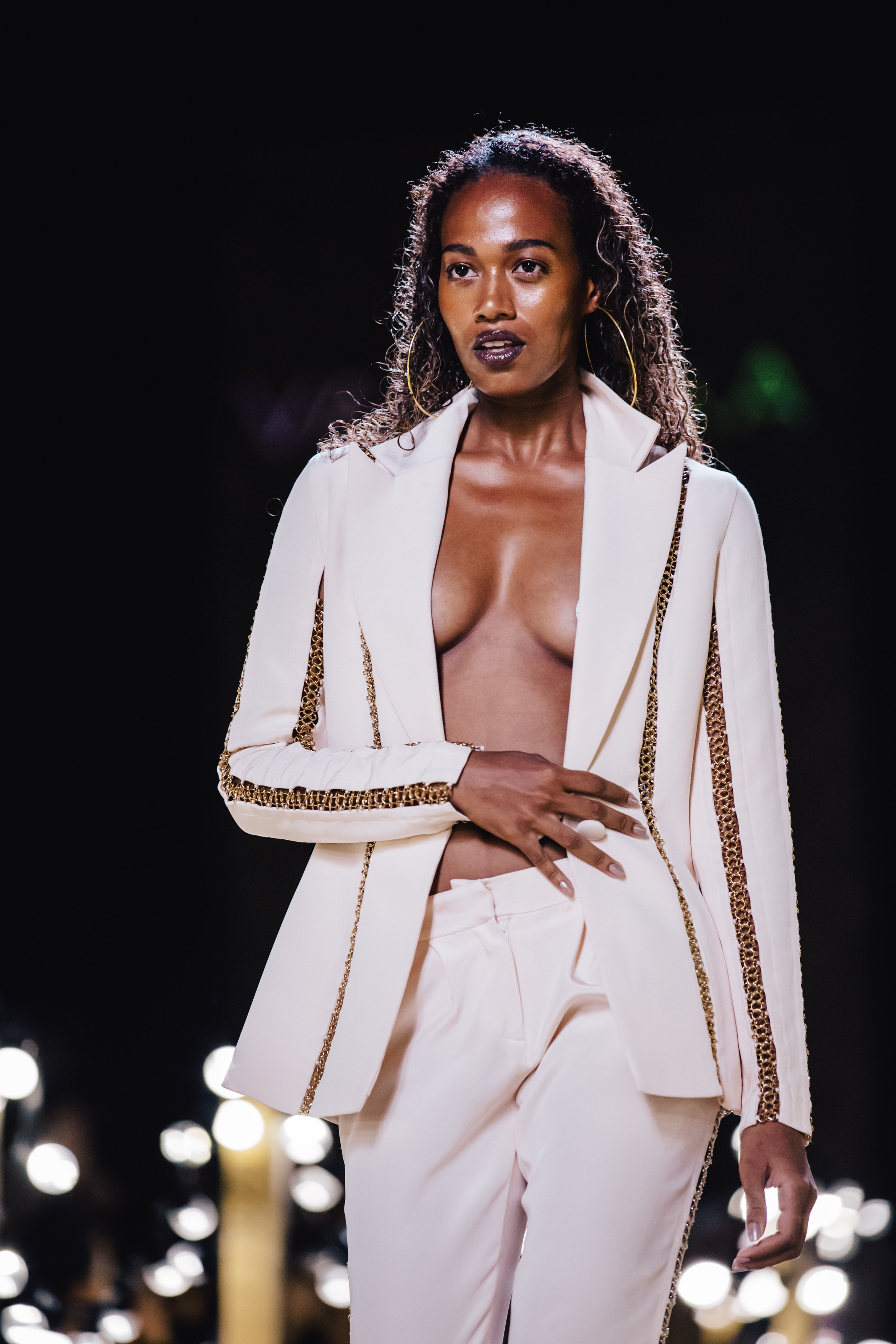 V-BIFW17-RUNWAY--34.jpg