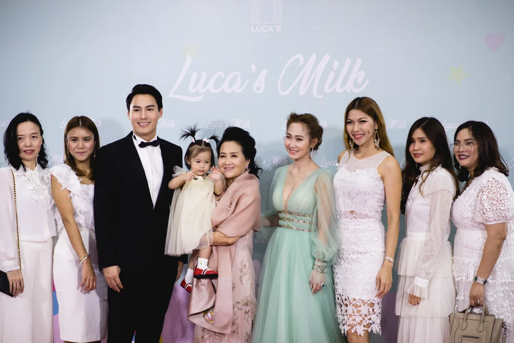 Luca's Milk (364 of 409).jpg