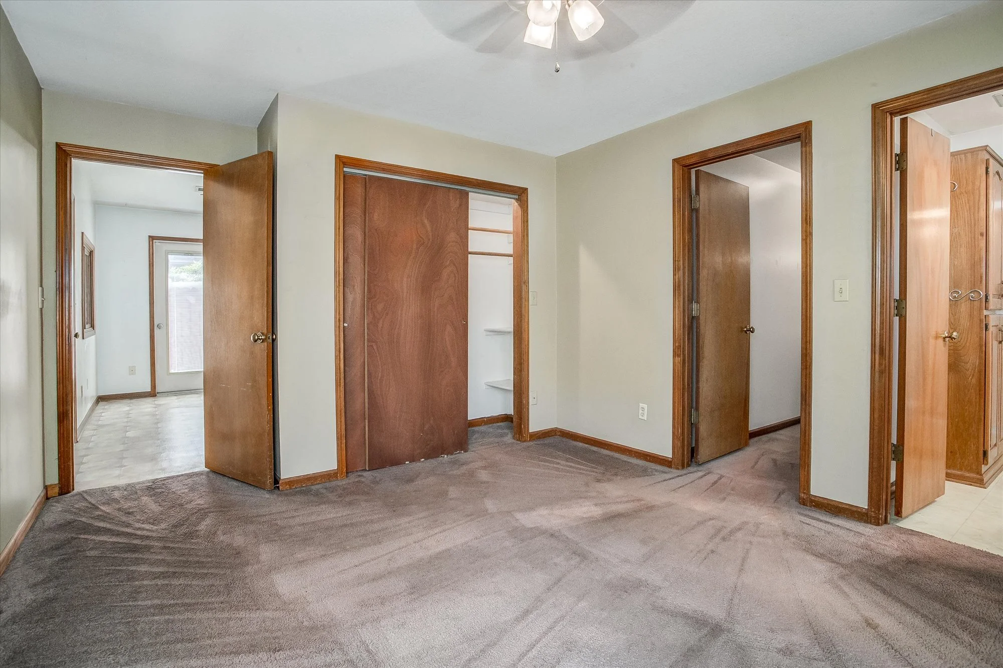18-514onehalfSW15thSt (18 of 26).jpg