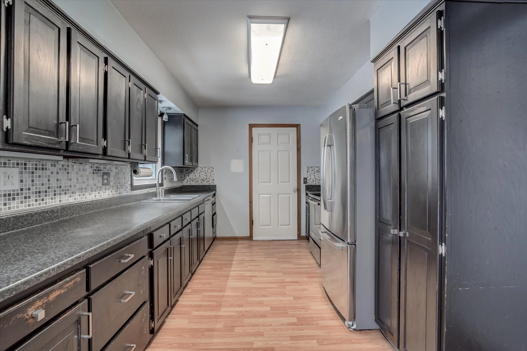 10-305WisconsinAve (10 of 28).jpg