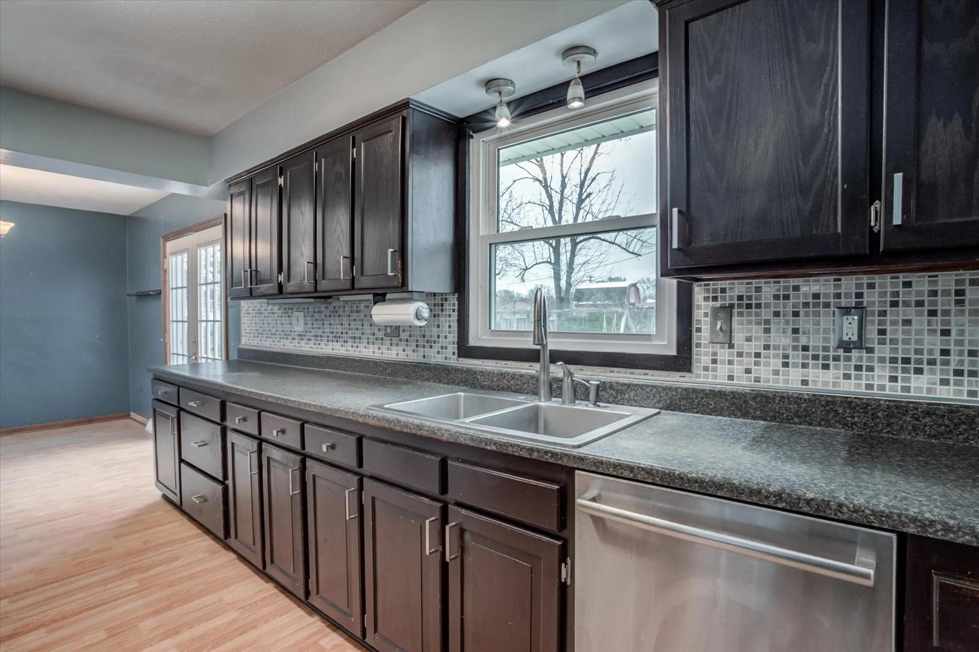 11-305WisconsinAve (11 of 28).jpg