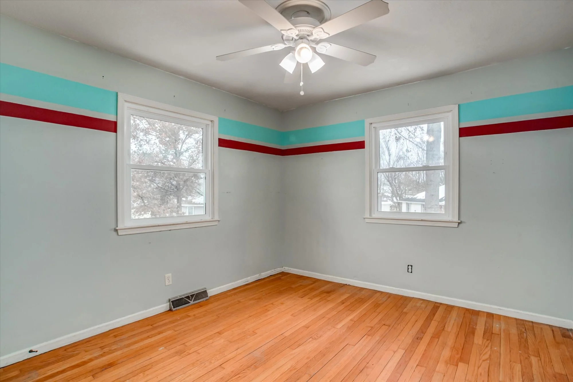 21-305WisconsinAve (21 of 28).jpg