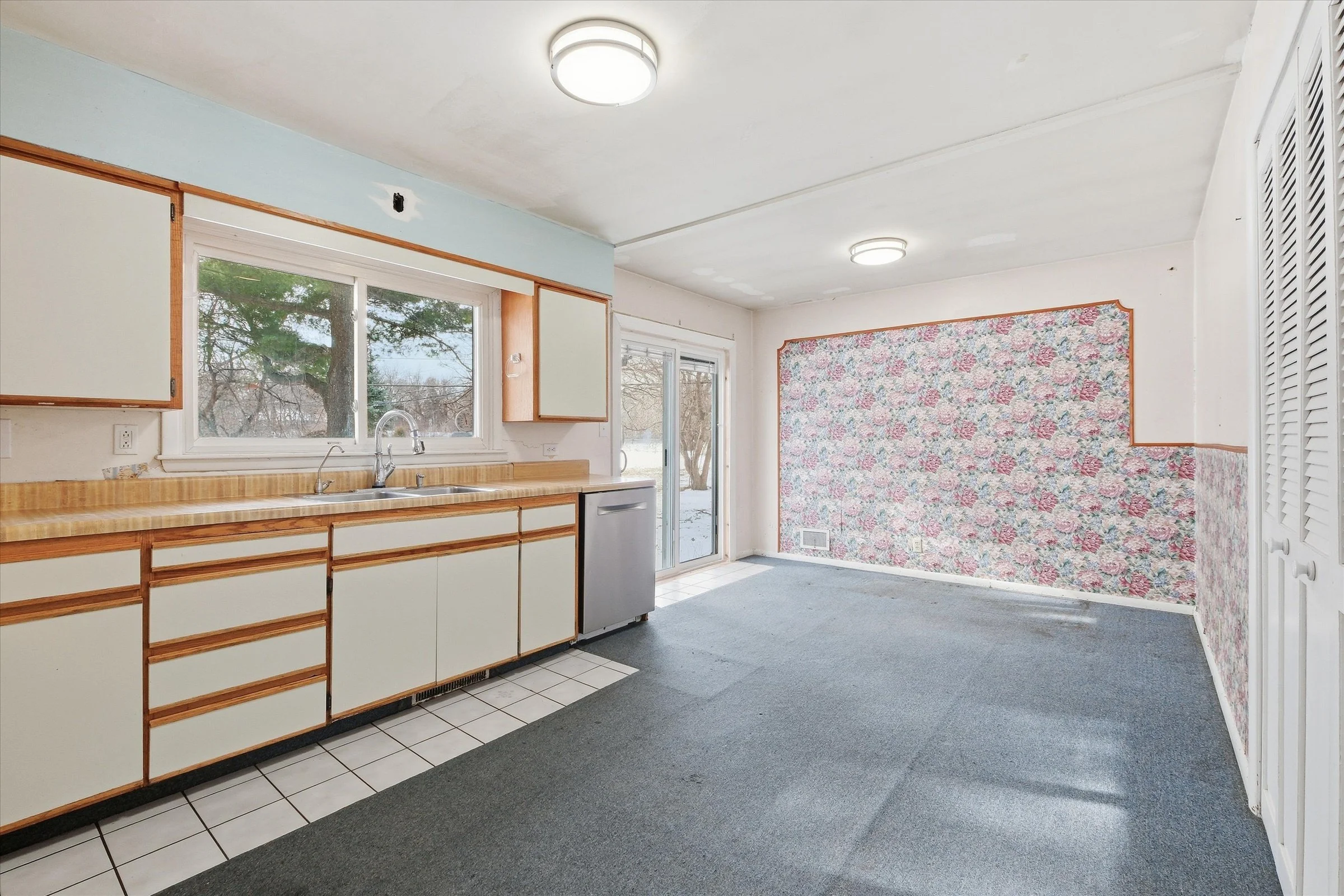 13-6209 NW Tower Dr.jpg