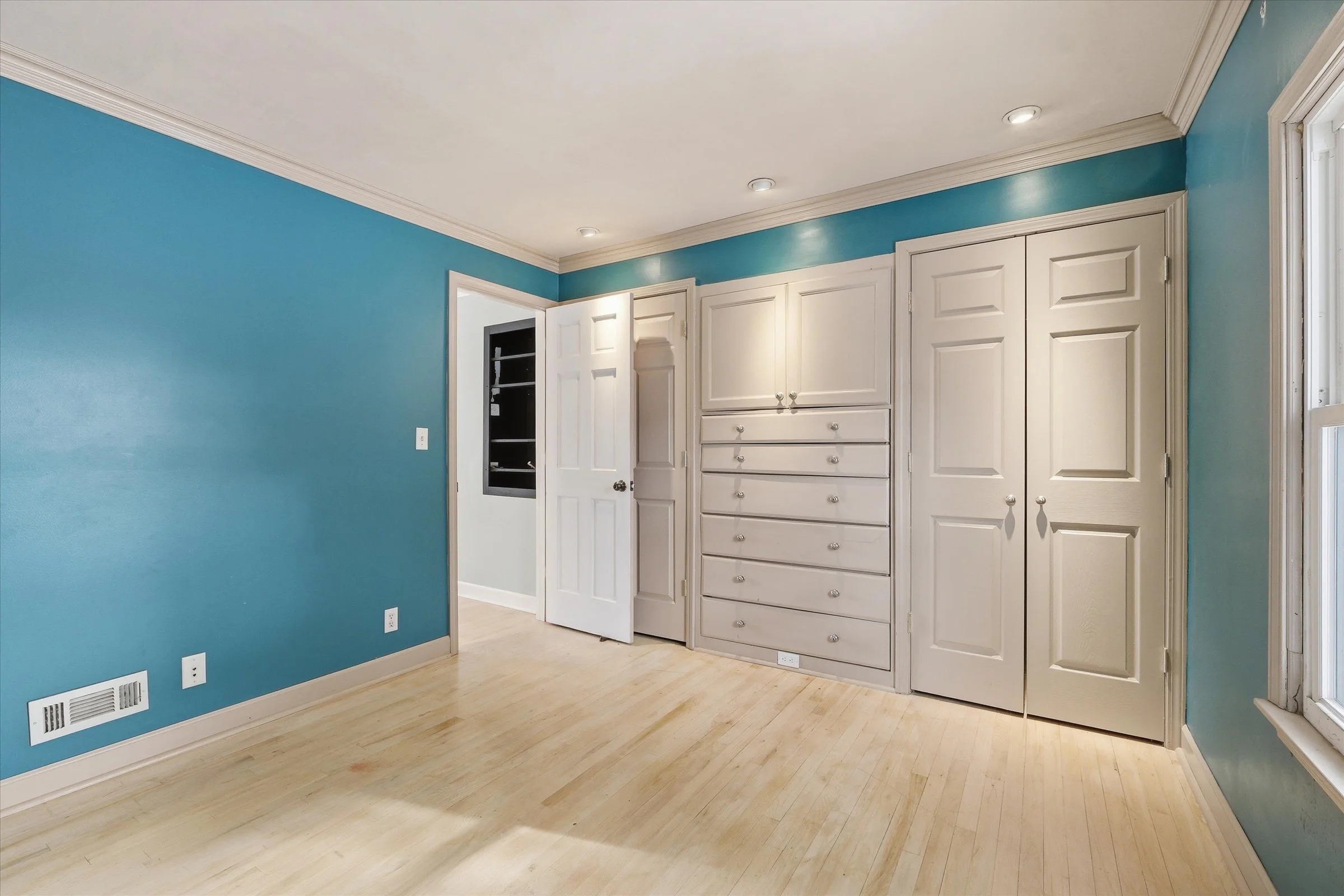 26-6209 NW Tower Dr.jpg