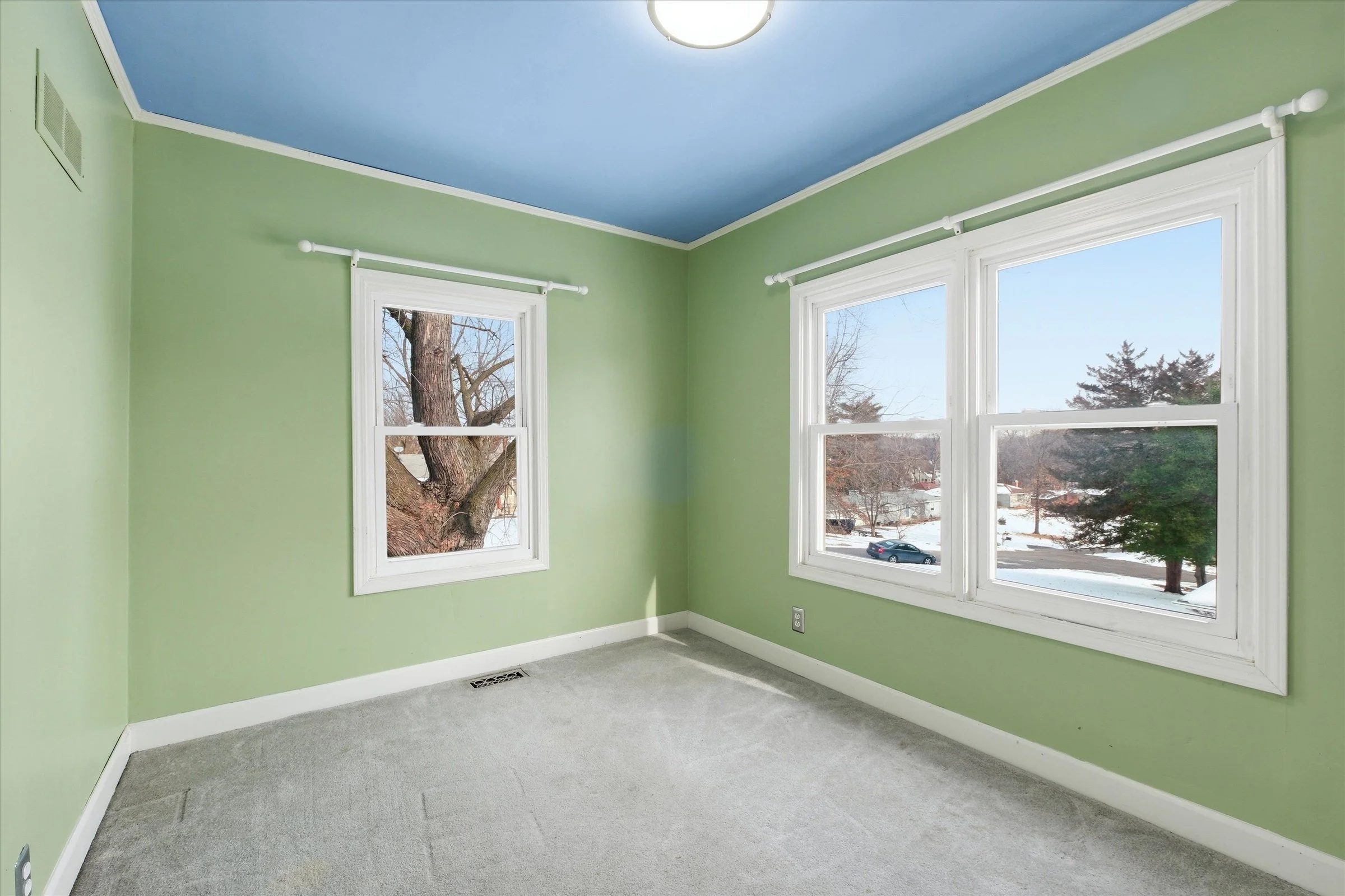 27-6209 NW Tower Dr.jpg