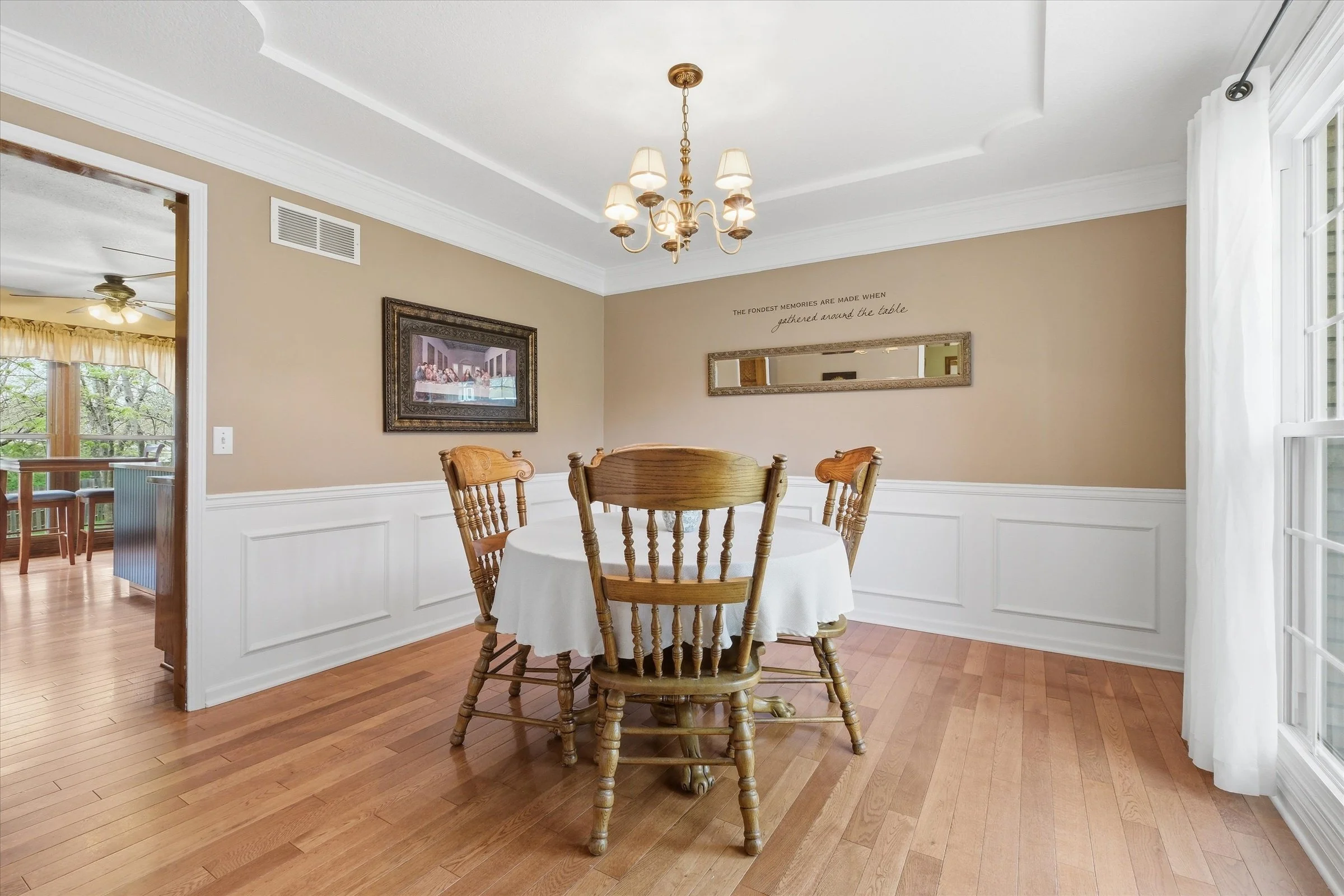 21-1100 Wellington Way.jpg