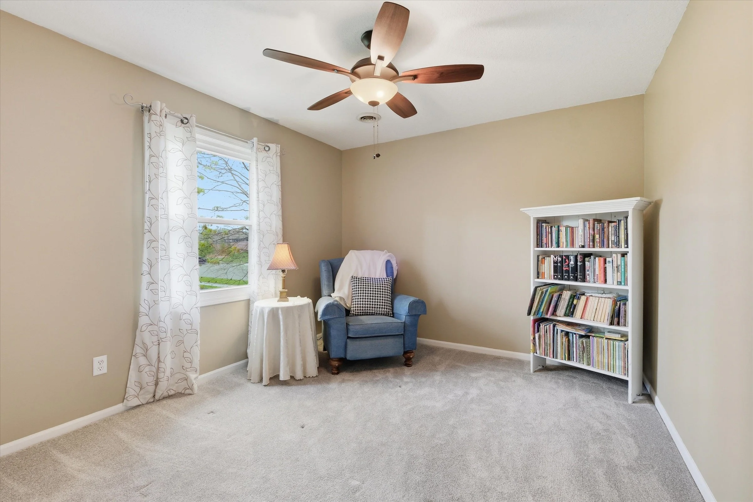 23-1100 Wellington Way.jpg