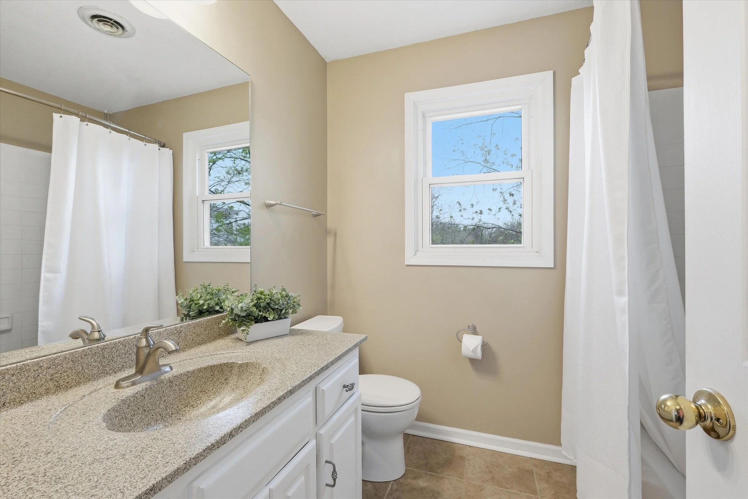 32-1100 Wellington Way.jpg