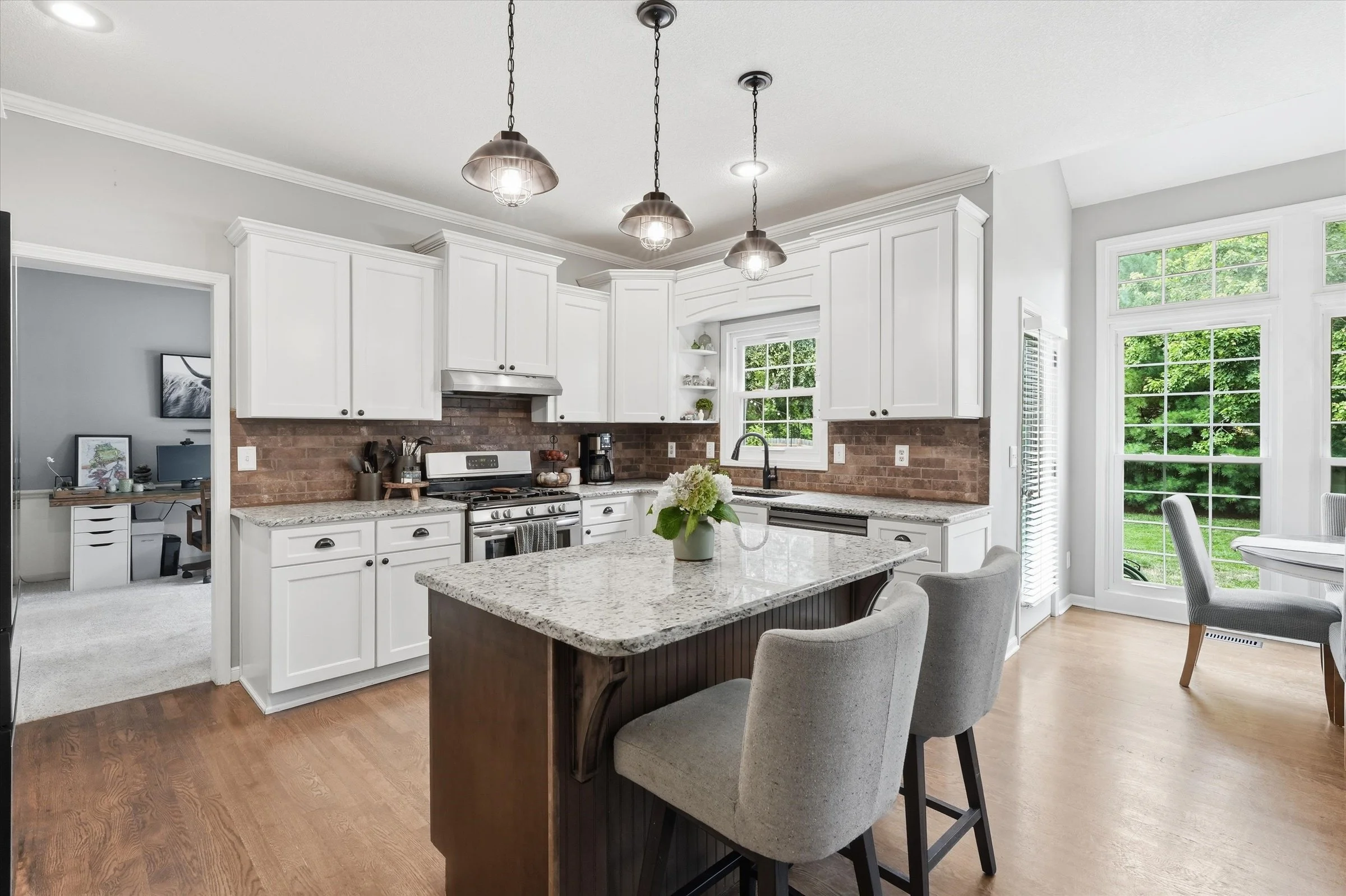 15-1320 NE 95th Terrace.jpg