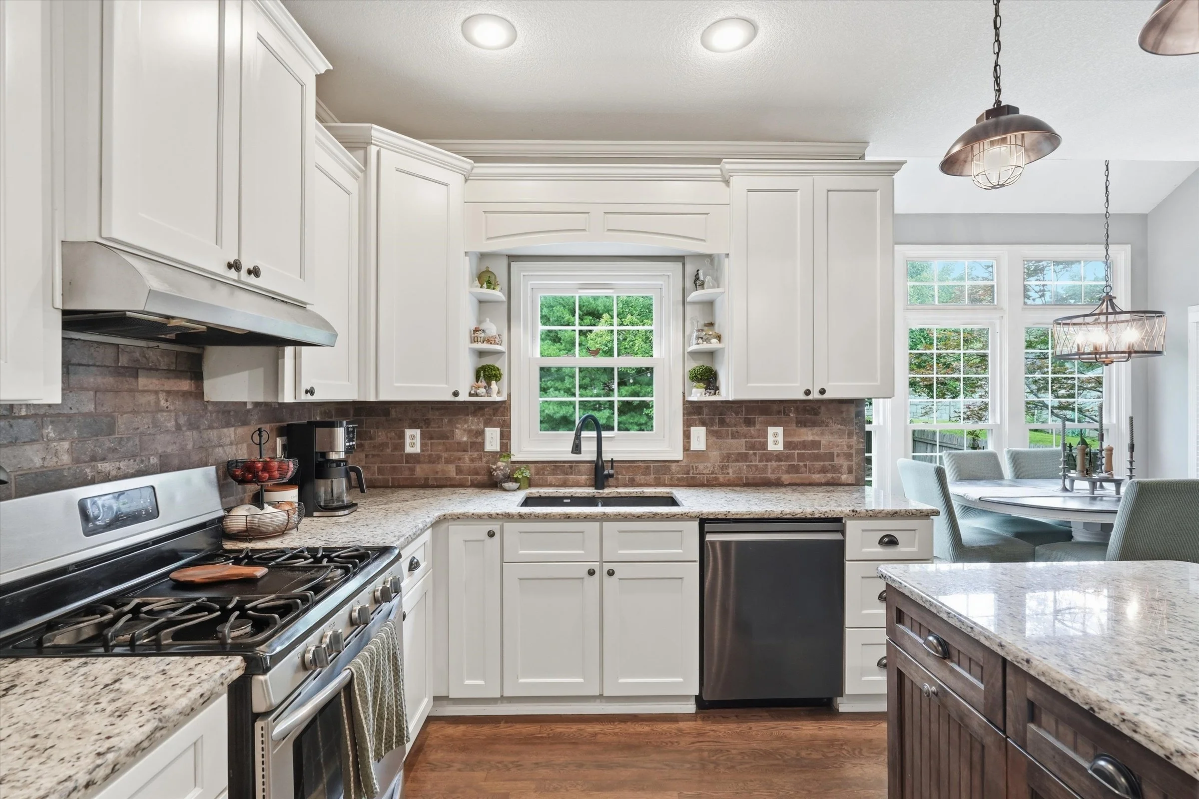 19-1320 NE 95th Terrace.jpg