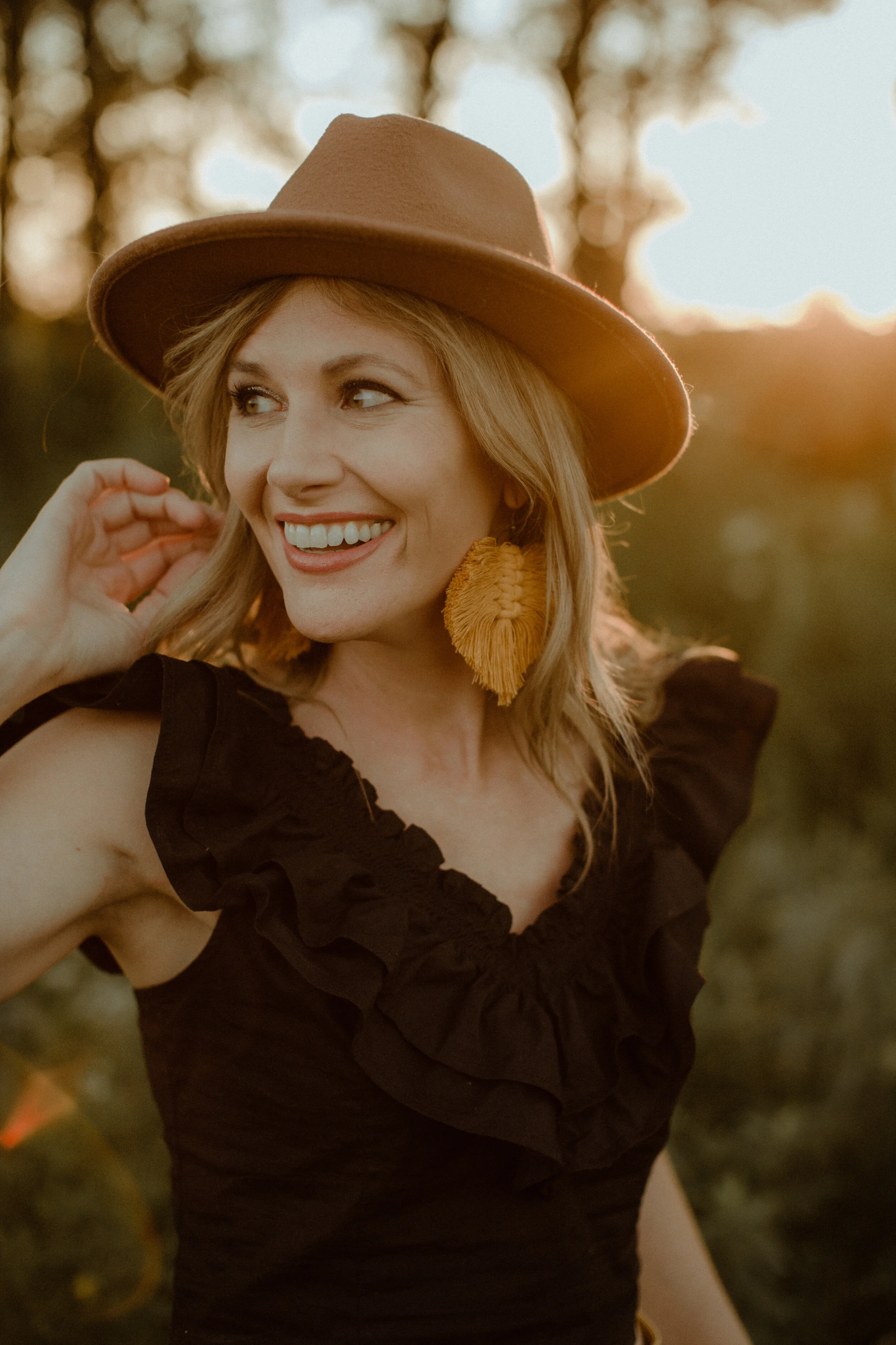 Macrame Feather Earrings - Holly.jpg