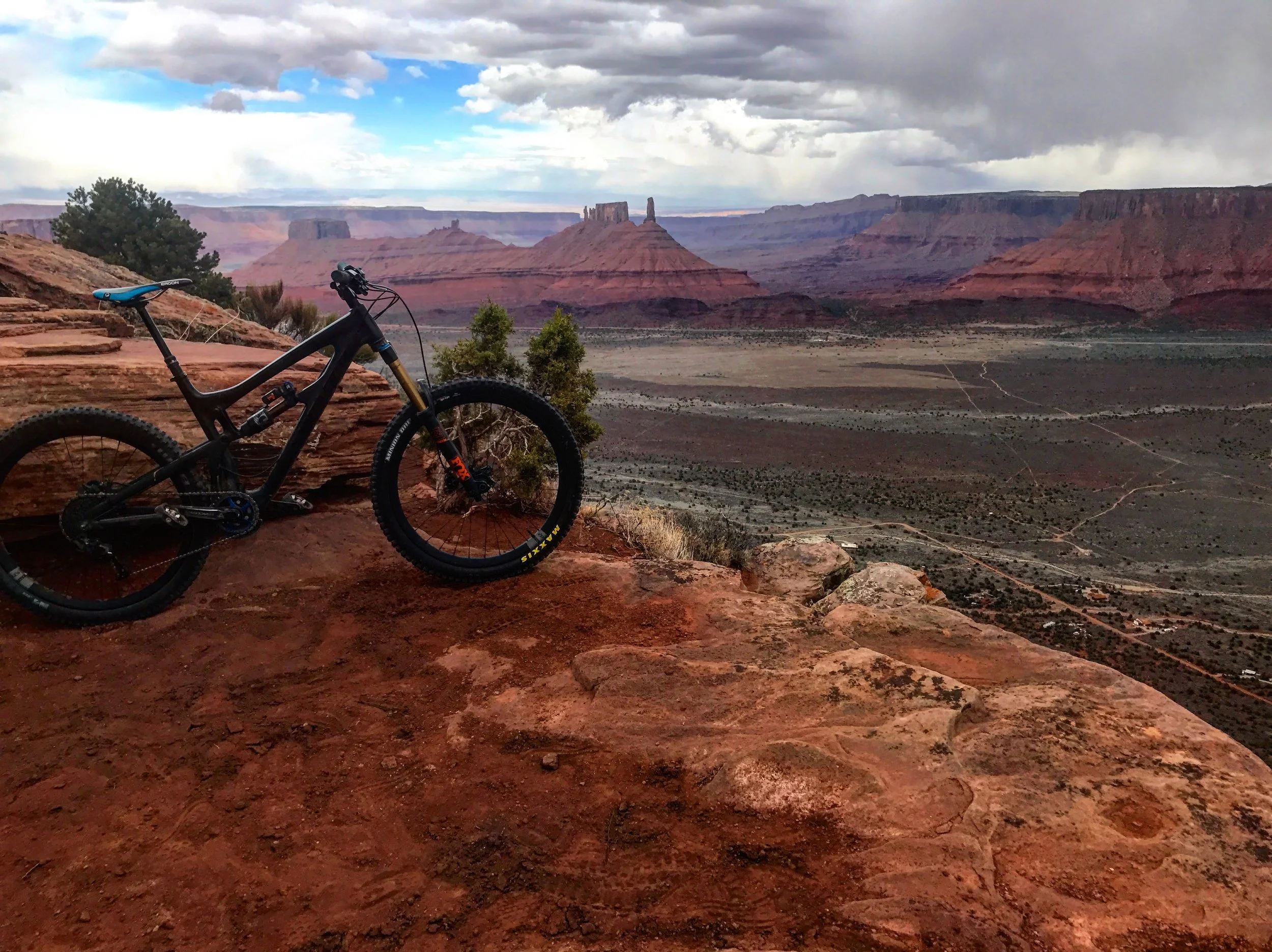 One Day to Mountain Bike In Moab, Utah.. Life Behind Bars