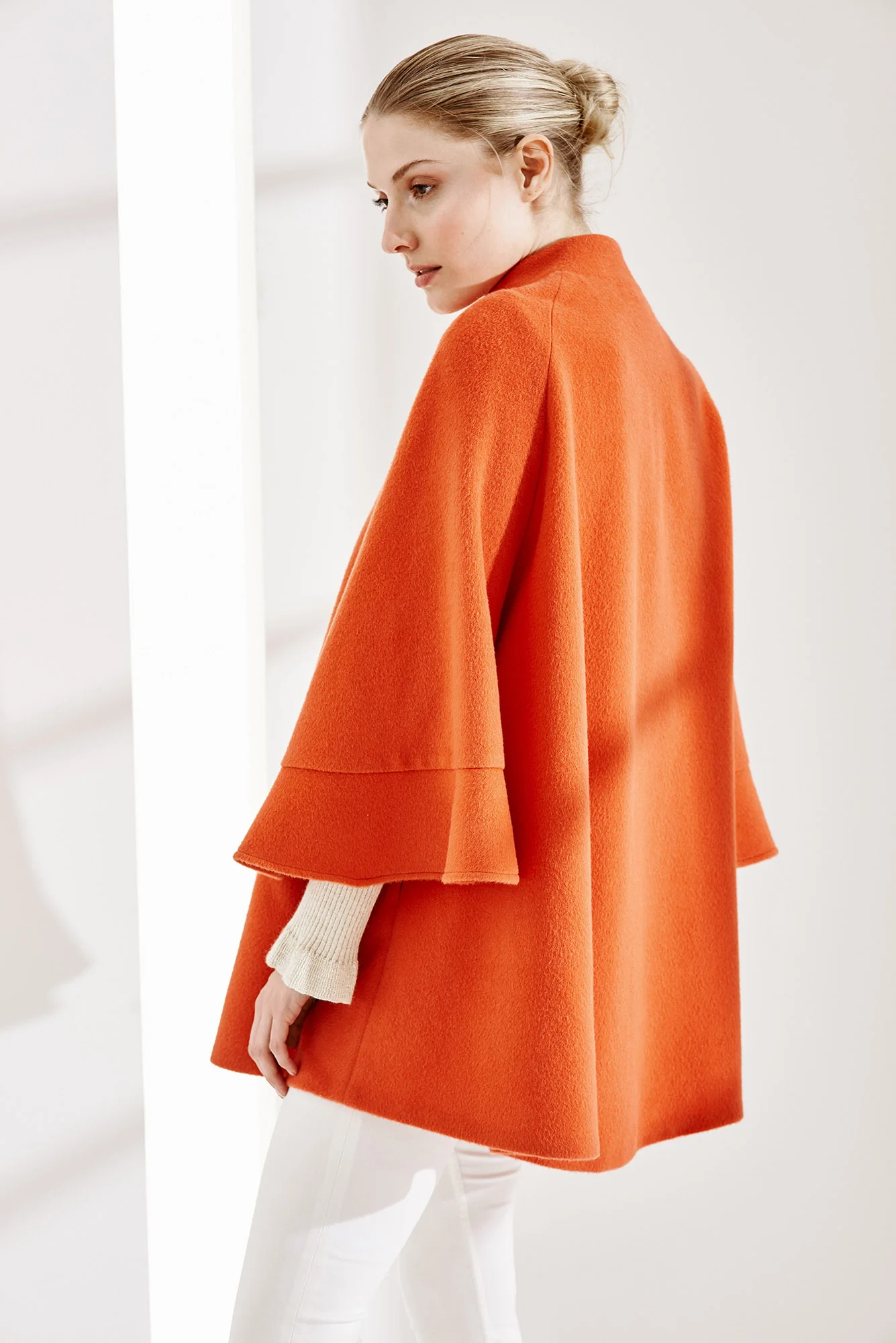 JACKET CHRISTINE AT-330 Colors: oatmeal, burnt orange, black Sizes: XS, S, M, L, XL