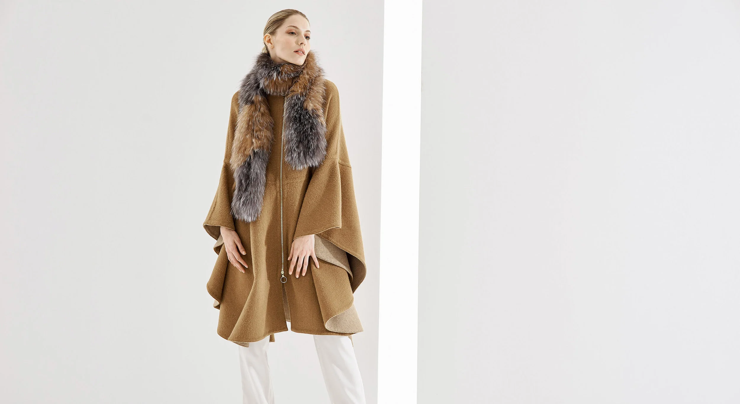 Cape Anna double face camel textured w fur in collar (AT-421) cort.jpg